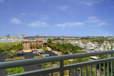 Springhill Suites By Marriott Charleston Riverview