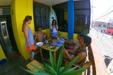 هاستل Urcia Surf House
