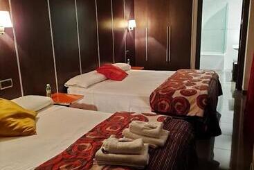ホテル Hostal Alcalá Del Jucar