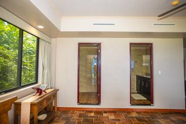 تختخواب و صبحانه Seven Color Sea View Villa