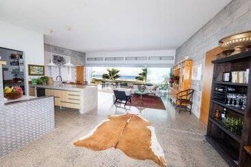 Coast Cook Islands   3 Bedroom Beachfront Pool Villa