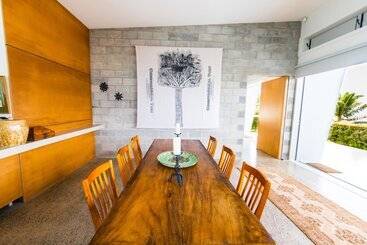 Coast Cook Islands   3 Bedroom Beachfront Pool Villa