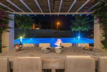 Fours Seasons Villa 7