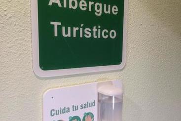 簡易ホテル Alojamientos Cantíber