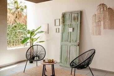 مسافرخانه Astuto Boutique Jerez  Adults Only