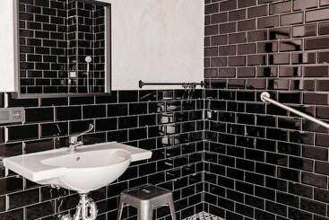 مسافرخانه Astuto Boutique Jerez  Adults Only