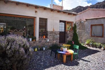 مسافرخانه Hosteria La Pushka