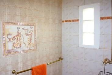 هتل Kunta Lodges Bijilo