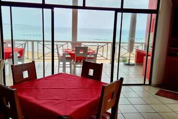 پانسیون Casa Do Mar Guest House
