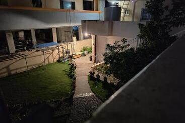پانسیون Oh My House