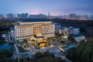 هتل Courtyard By Marriott Wuxi Lihu Lake