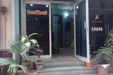 پانسیون Sri Sai Inn