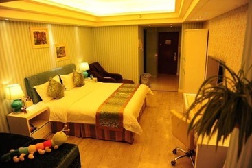 هتل Chengdu Charm City