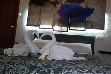 فندق صغير Guesthouse Namaste Central Rooms Valencia  Adults Only