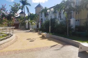 Rosi Ocean Sand Hotel Apt