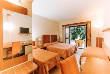 هتل Valtur Otium Resort