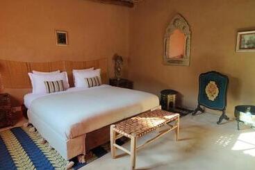펜션 Dar Tawarta Guest House Dakhla