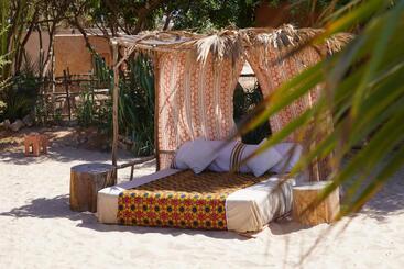 펜션 Dar Tawarta Guest House Dakhla