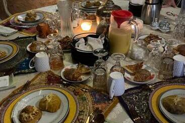 펜션 Dar Tawarta Guest House Dakhla