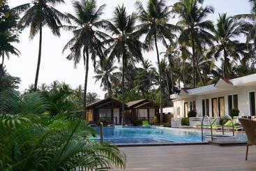 هتل Golden Sands Resort, Morjim