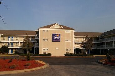 هتل Intown Suites Extended Stay Savannah Ga