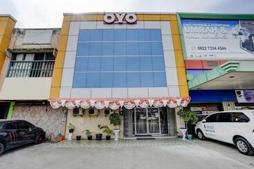 هتل Oyo 2972 Wisma Sartika