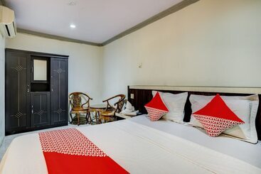 هتل Oyo 2972 Wisma Sartika
