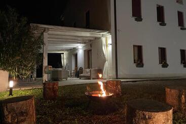پانسیون Agriturismo Vecio Portico