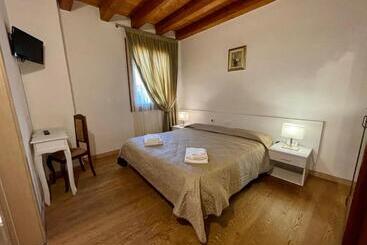 پانسیون Agriturismo Vecio Portico