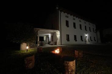 پانسیون Agriturismo Vecio Portico