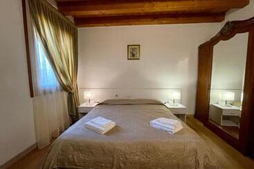 پانسیون Agriturismo Vecio Portico