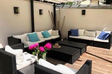 تختخواب و صبحانه Villa Parisiata