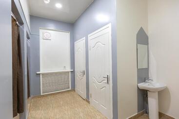 Light Hostel