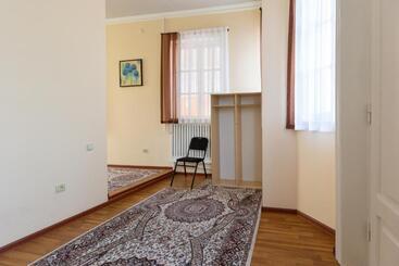 Light Hostel