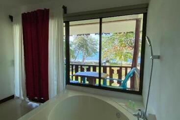 هتل Ocean View Lodge