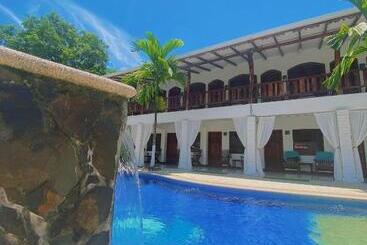 هتل Ocean View Lodge