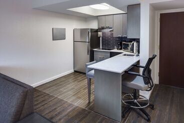 هتل Hyatt House Boston Waltham