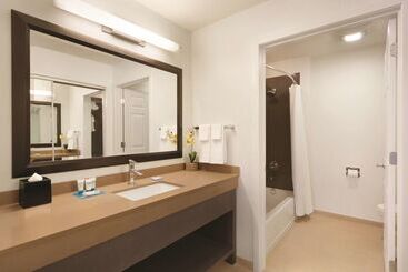 هتل Hyatt House Miami Airport