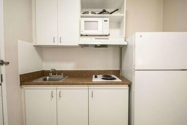 هتل Suburban Studios Melbourne Airport