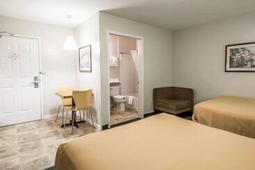هتل Suburban Studios Melbourne Airport