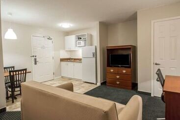 هتل Suburban Studios Melbourne Airport