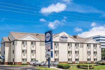 هتل Suburban Studios Melbourne Airport