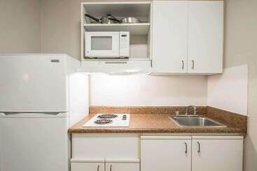 هتل Suburban Studios Melbourne Airport