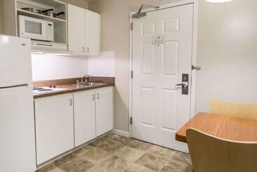 هتل Suburban Studios Melbourne Airport