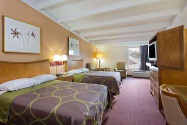 هتل Super 8 By Wyndham Melbourne