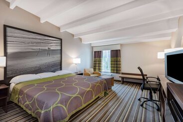 هتل Super 8 By Wyndham Melbourne
