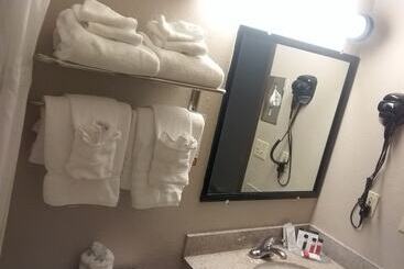 هتل Super 8 By Wyndham Taos