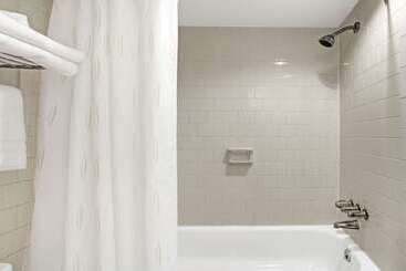 هتل Super 8 By Wyndham Williamsburg/historic Area