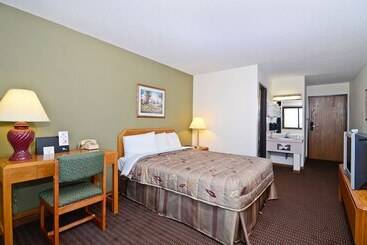 Мотель Amerivu Inn And Suites   Hayward Wi