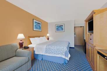 مُتل Days Inn By Wyndham Brunswick Bath Area
